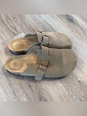 Project Cloud clogs